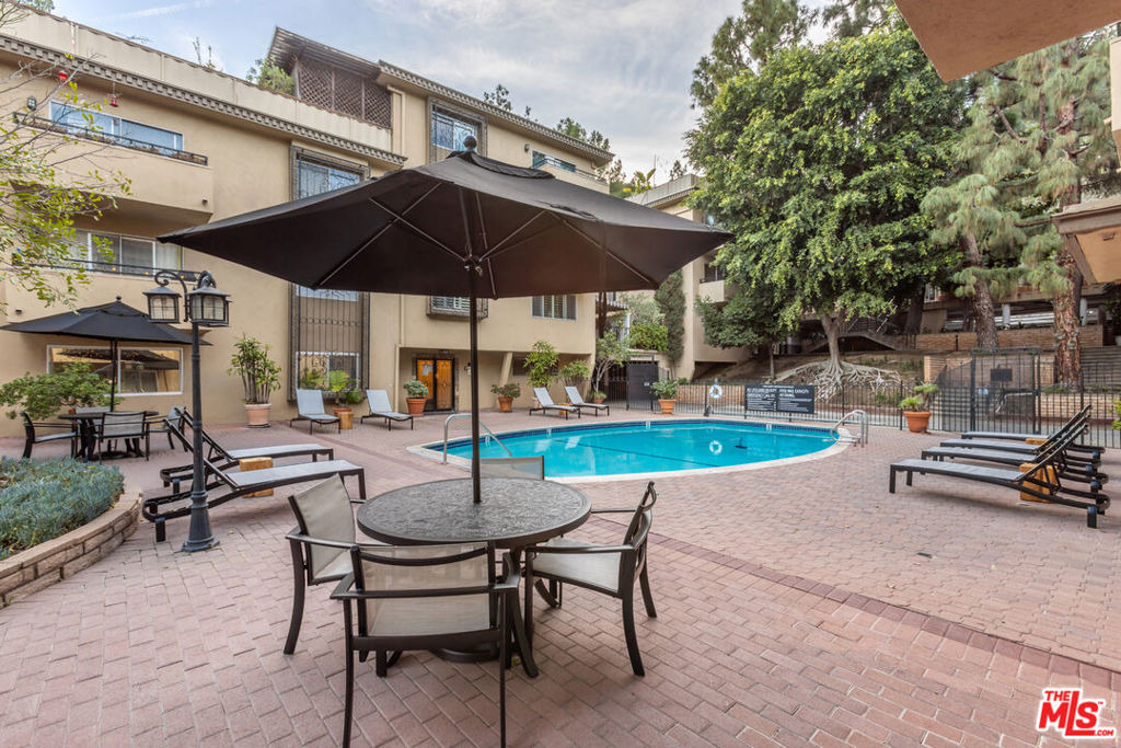 6732 Hillpark Drive - Photo 17