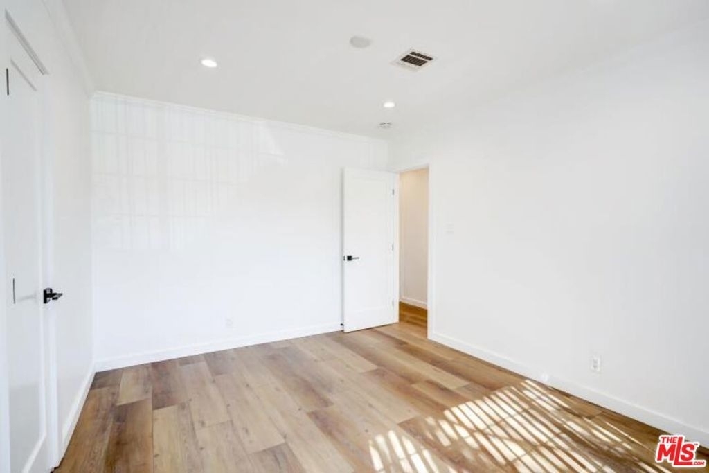 6633 Belmar Avenue - Photo 9