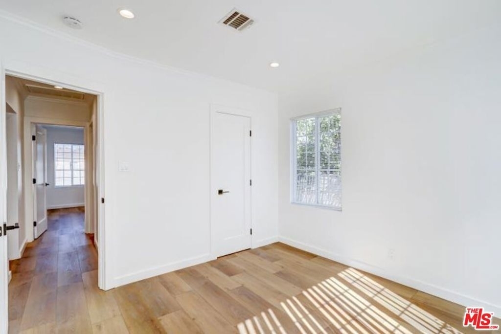 6633 Belmar Avenue - Photo 10