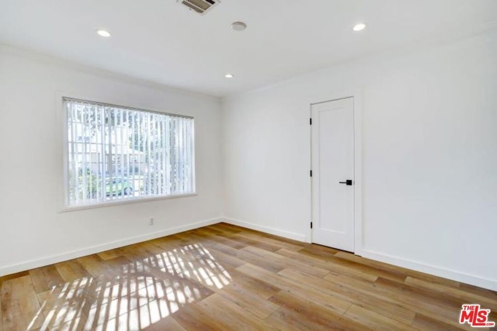 6633 Belmar Avenue - Photo 8