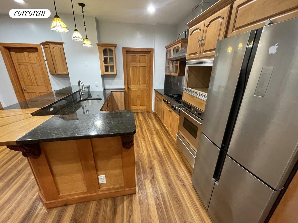 334 Locust Street - Photo 6