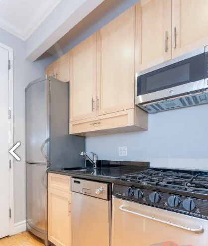 East 12th - Photo 1