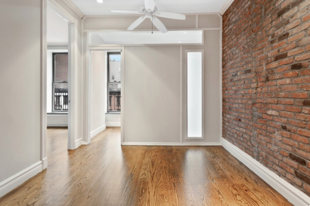 East 12th - Photo 3