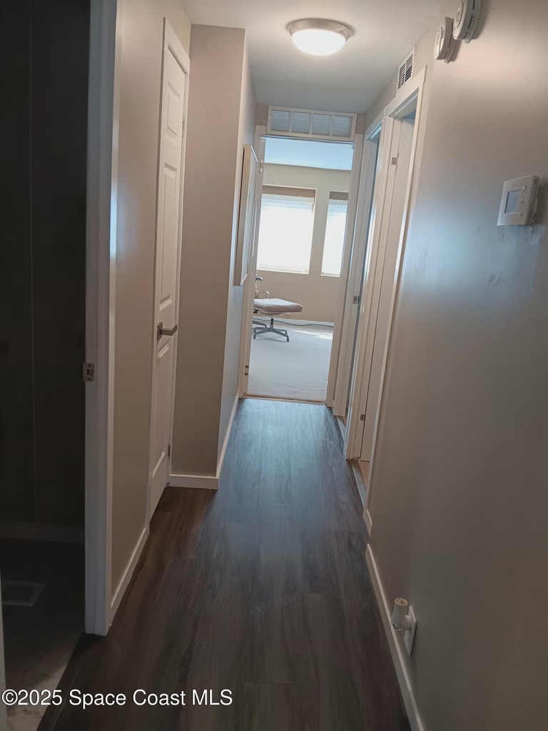 621 Hyacinth Circle E - Photo 10