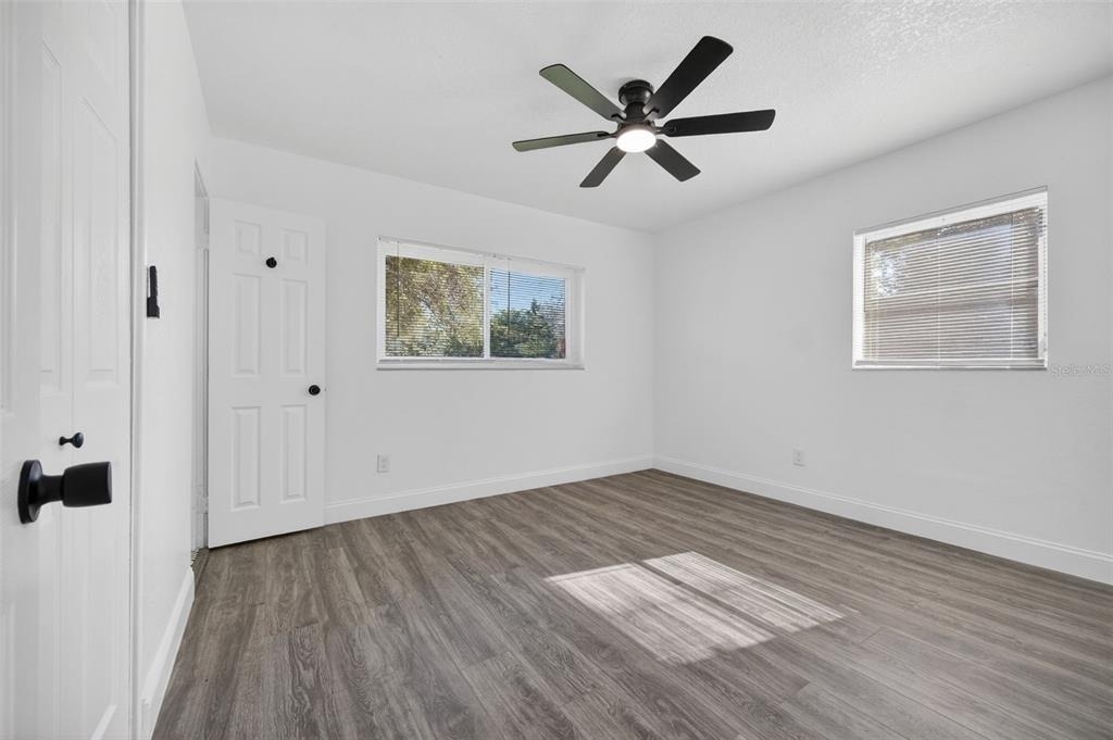 3034 Touraine Avenue - Photo 29