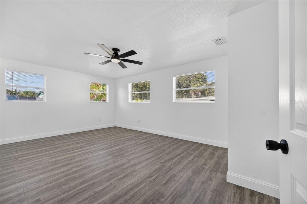 3034 Touraine Avenue - Photo 37