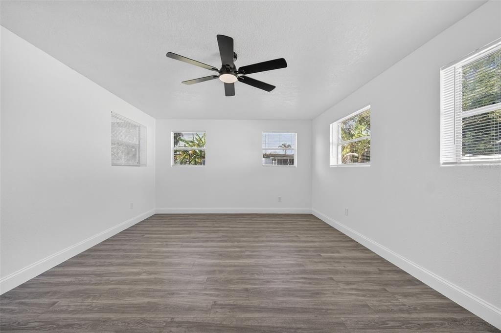 3034 Touraine Avenue - Photo 39