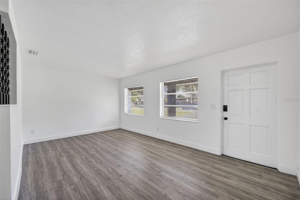 3034 Touraine Avenue - Photo 9