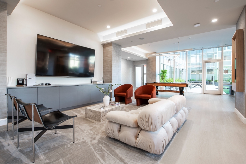 1440 Amsterdam Avenue - Photo 11