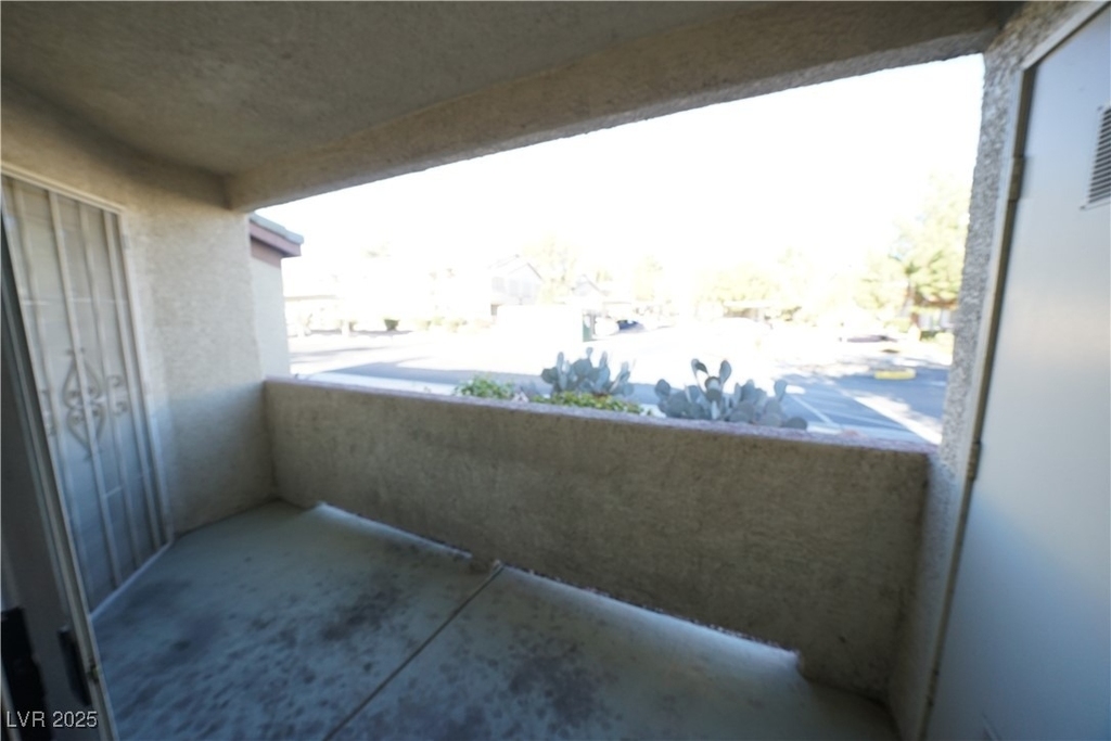 5710 E Tropicana Avenue - Photo 15