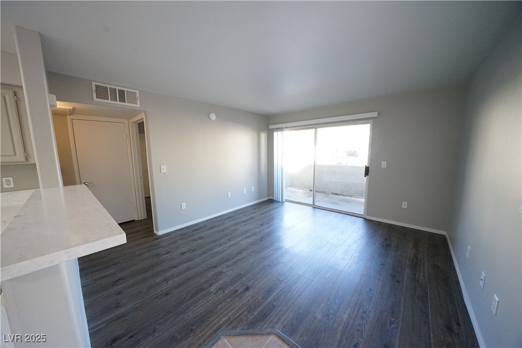 5710 E Tropicana Avenue - Photo 7