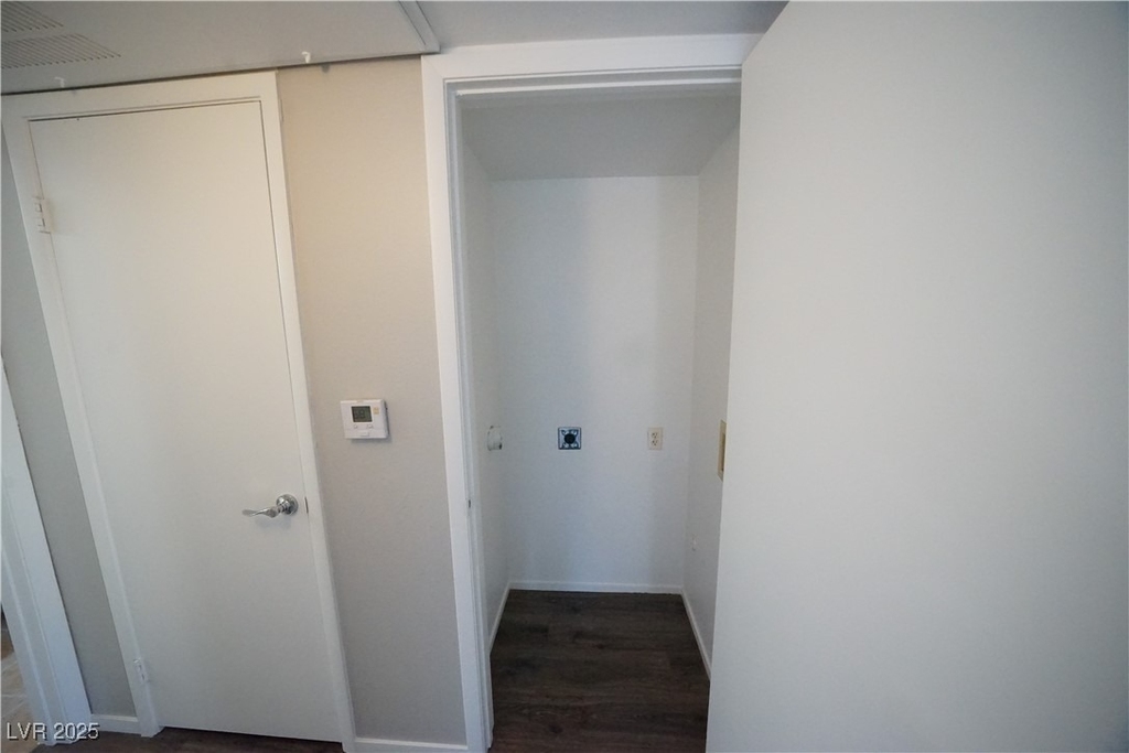 5710 E Tropicana Avenue - Photo 12