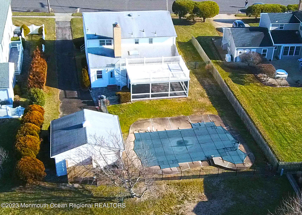 7 Howell Avenue - Photo 35