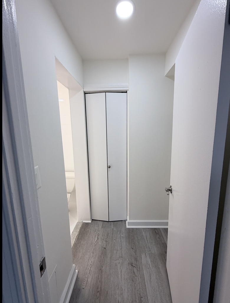 West 34th Street - Photo 5