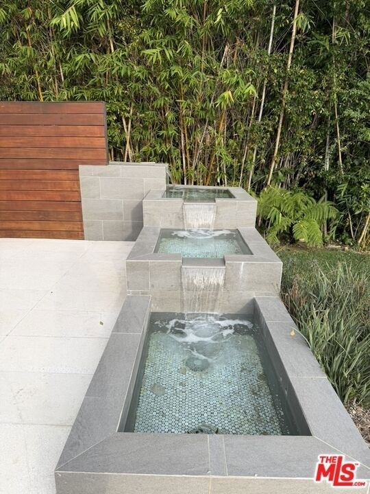 1232 Sunset Plaza Drive - Photo 49