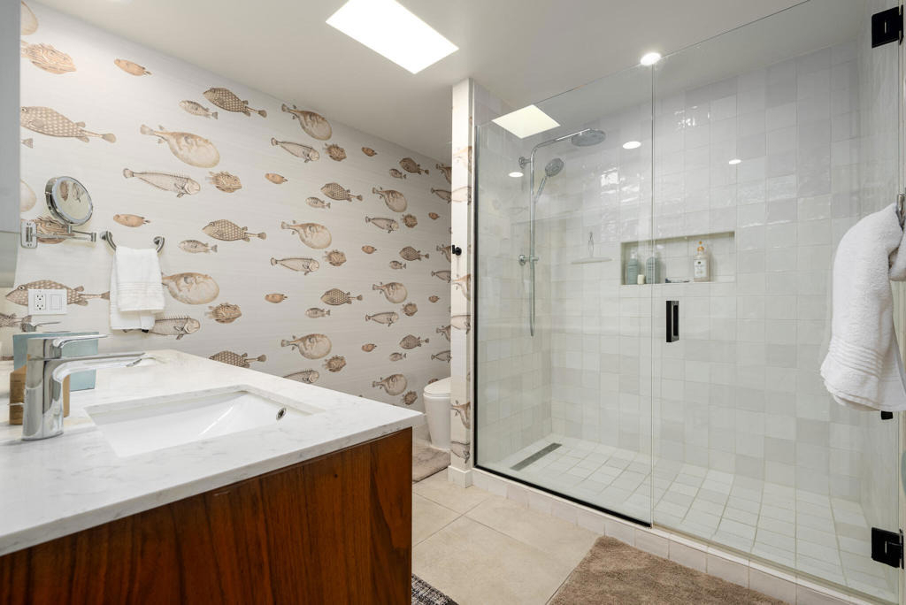 320 Desert Lakes Drive - Photo 19