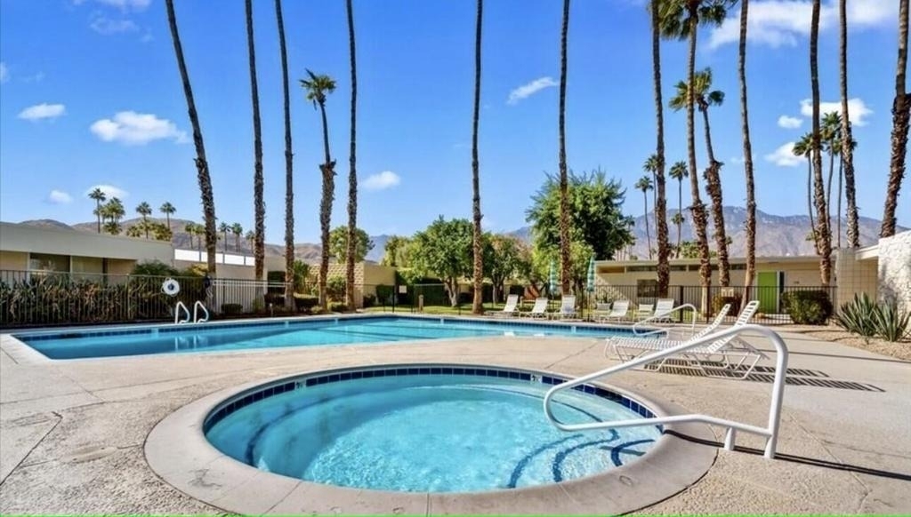 320 Desert Lakes Drive - Photo 38