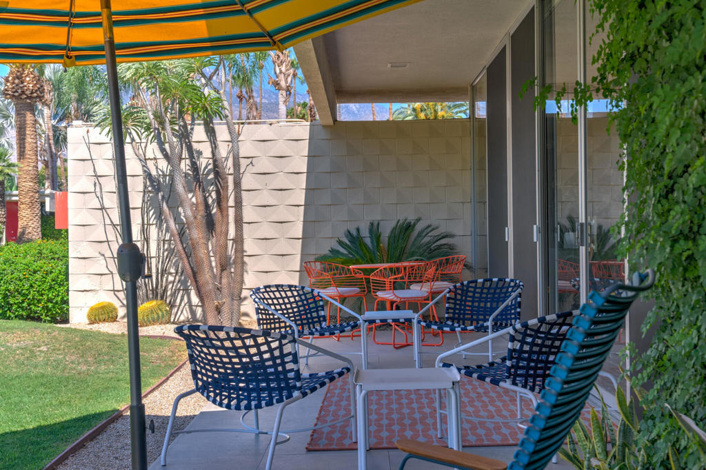 320 Desert Lakes Drive - Photo 34