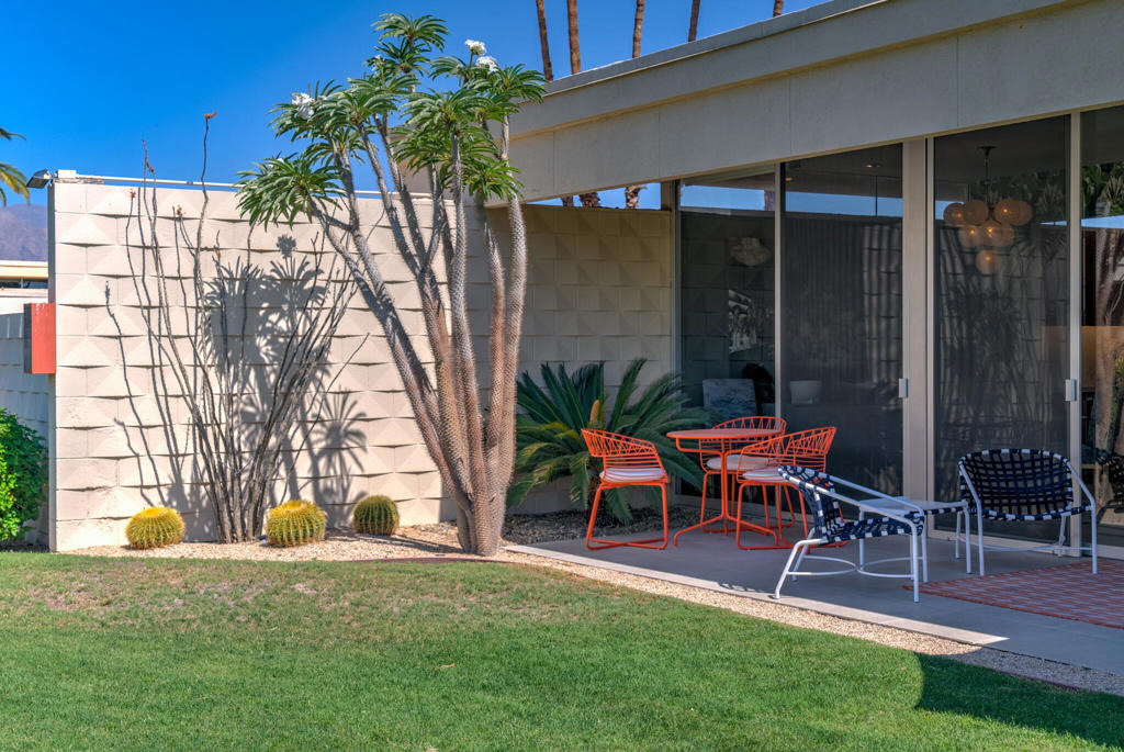 320 Desert Lakes Drive - Photo 36