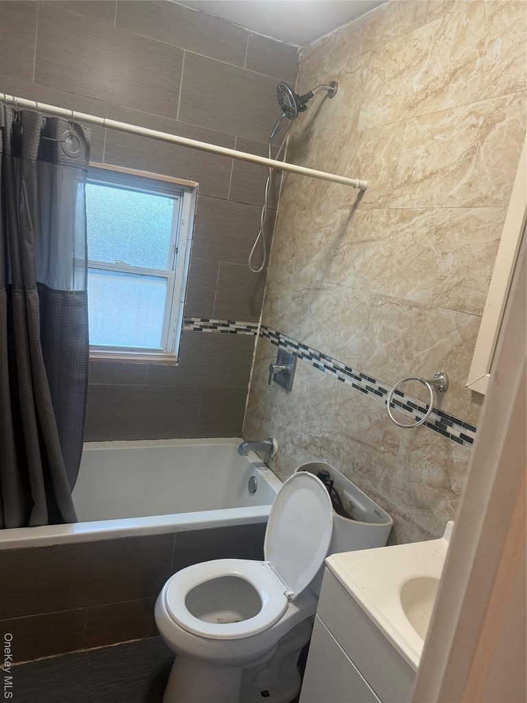 28 Clinton Avenue - Photo 3