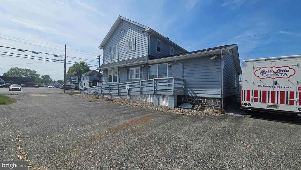 101 N Broadway - Photo 3