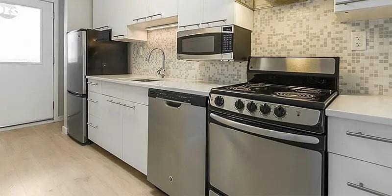 2037 Walnut St - Photo 4