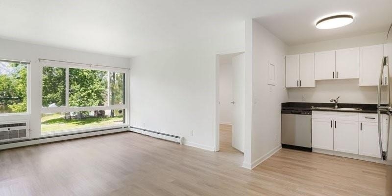 1000 W Moorhead Cir - Photo 5