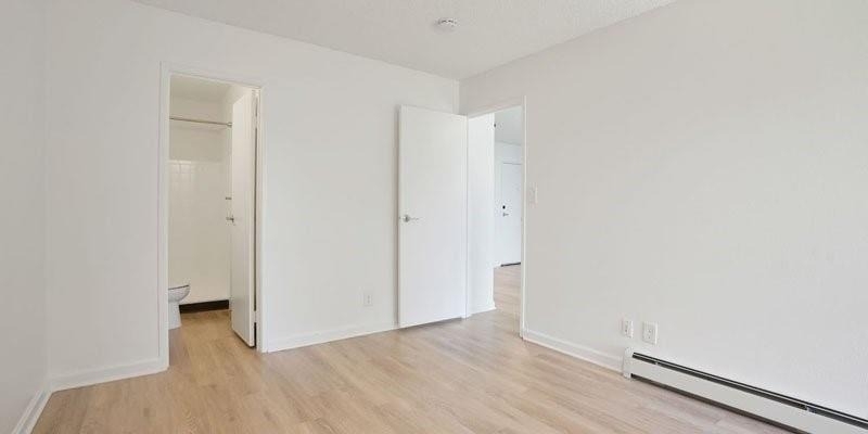 1000 W Moorhead Cir - Photo 10