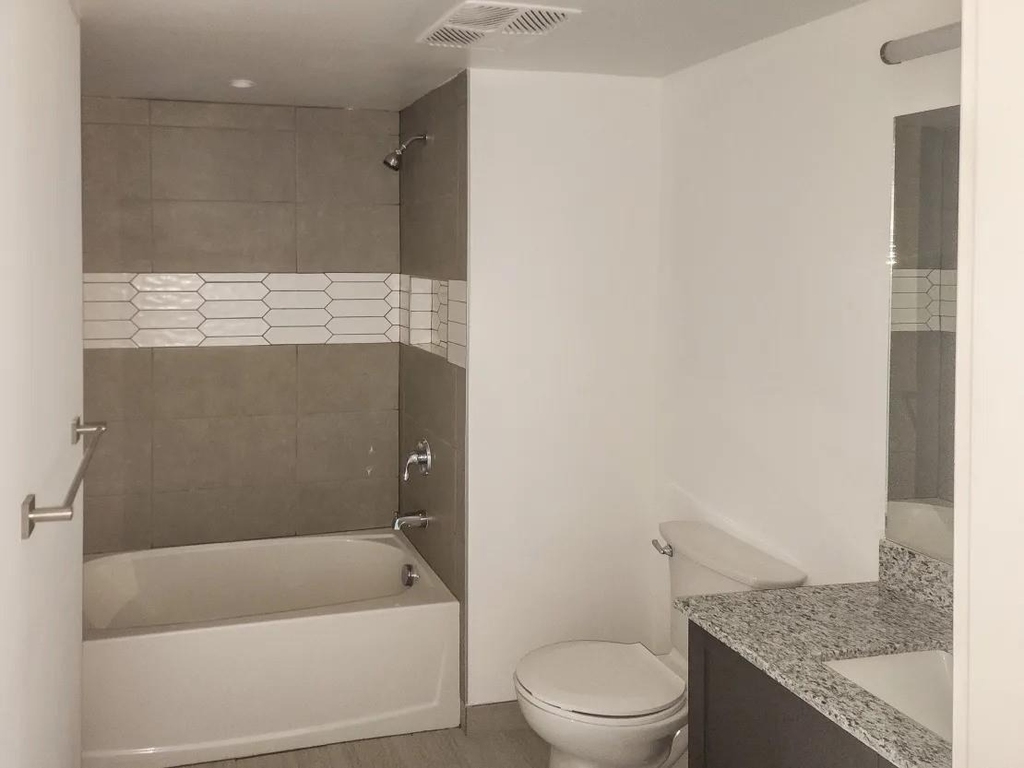 11850 Sw 216th St - Photo 5