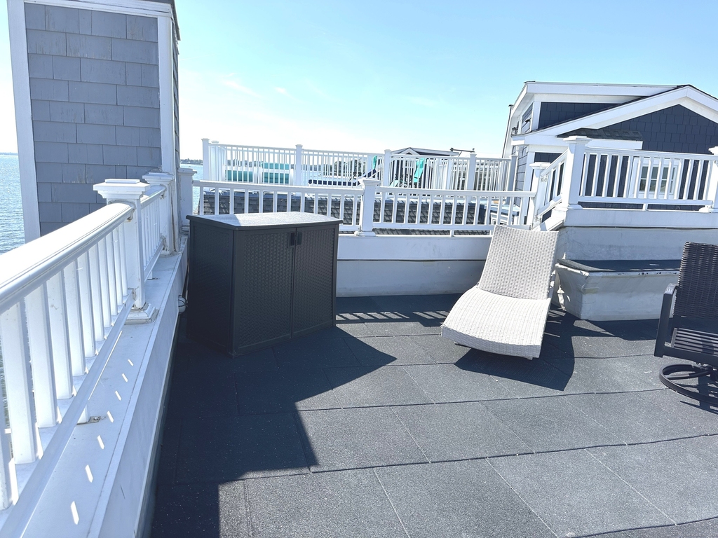 2149 Fairfield Beach Road - Photo 12