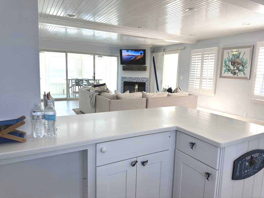 2149 Fairfield Beach Road - Photo 24