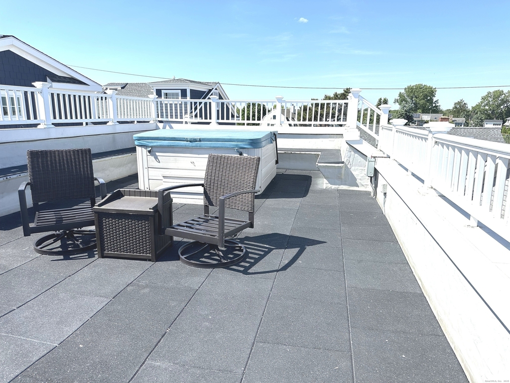 2149 Fairfield Beach Road - Photo 11