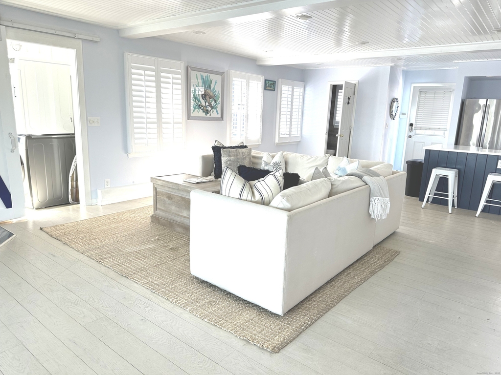 2149 Fairfield Beach Road - Photo 17