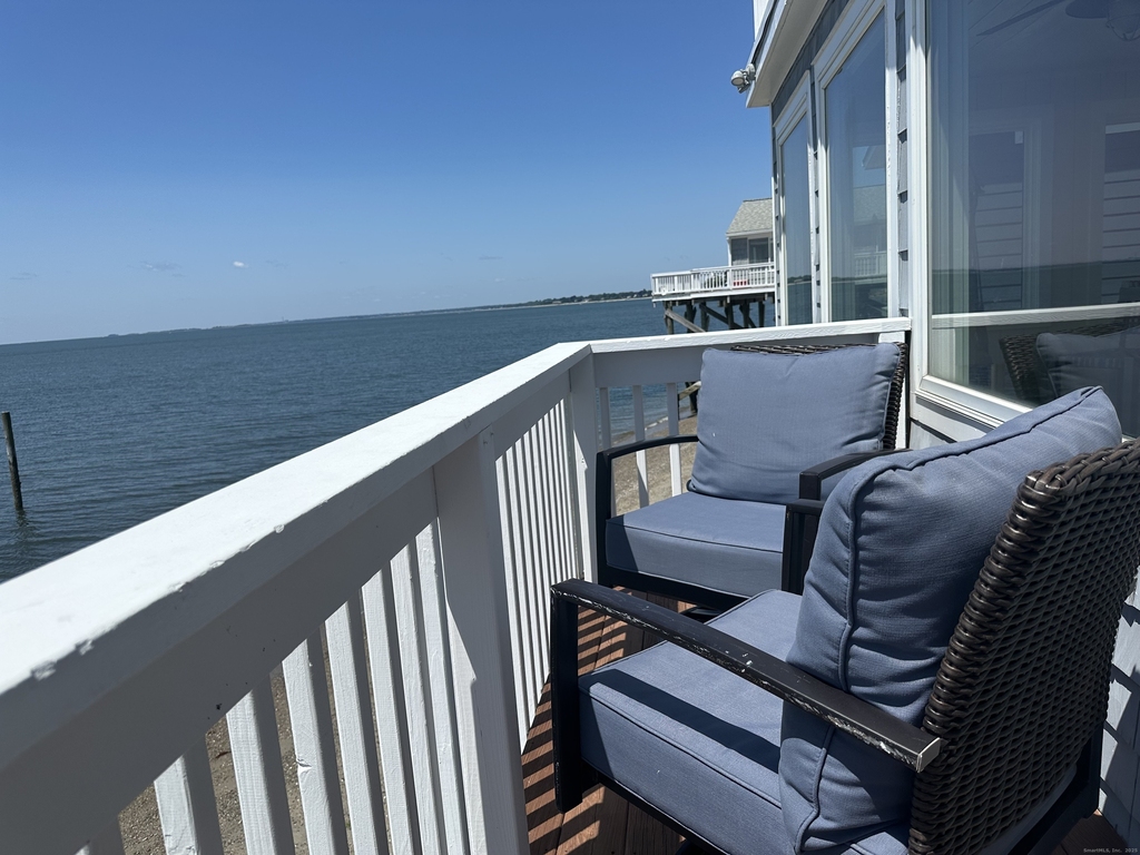 2149 Fairfield Beach Road - Photo 14