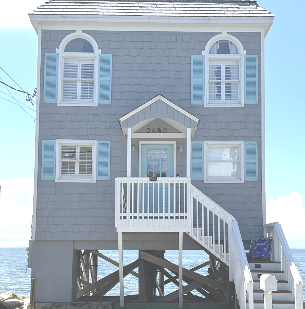 2149 Fairfield Beach Road - Photo 0
