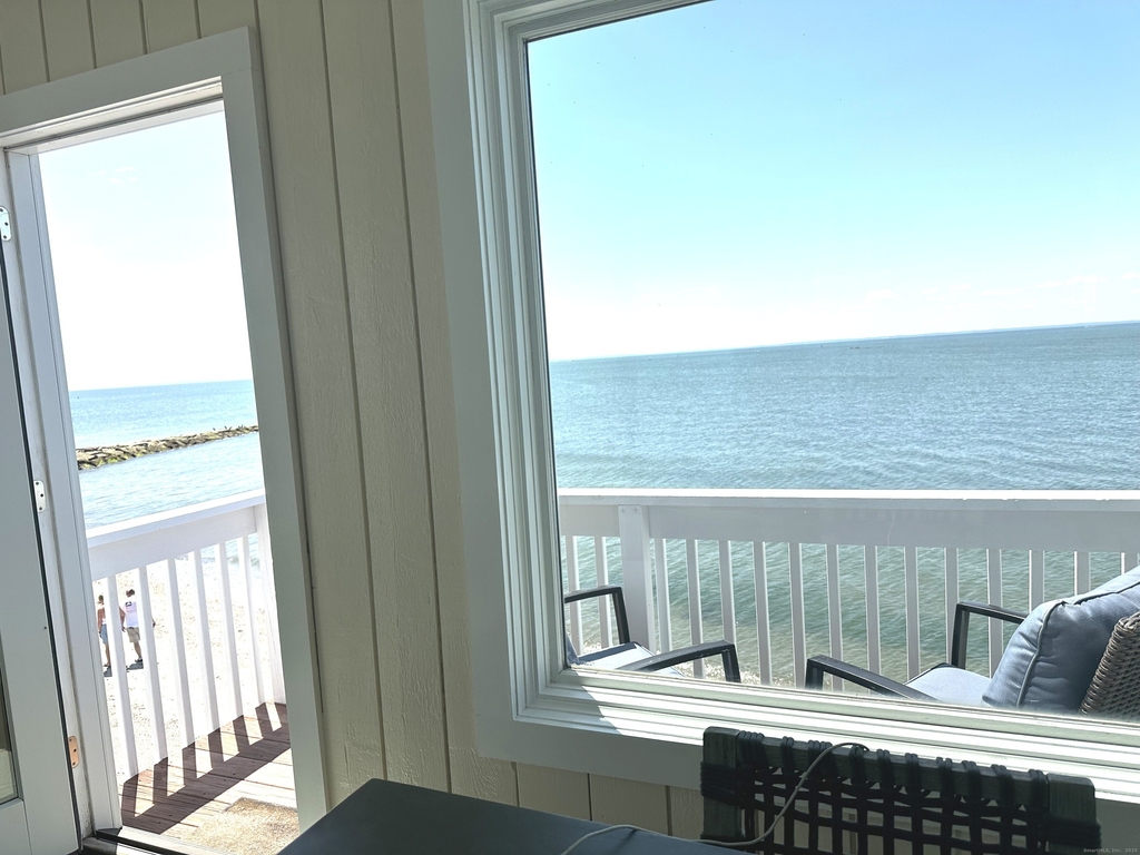 2149 Fairfield Beach Road - Photo 4