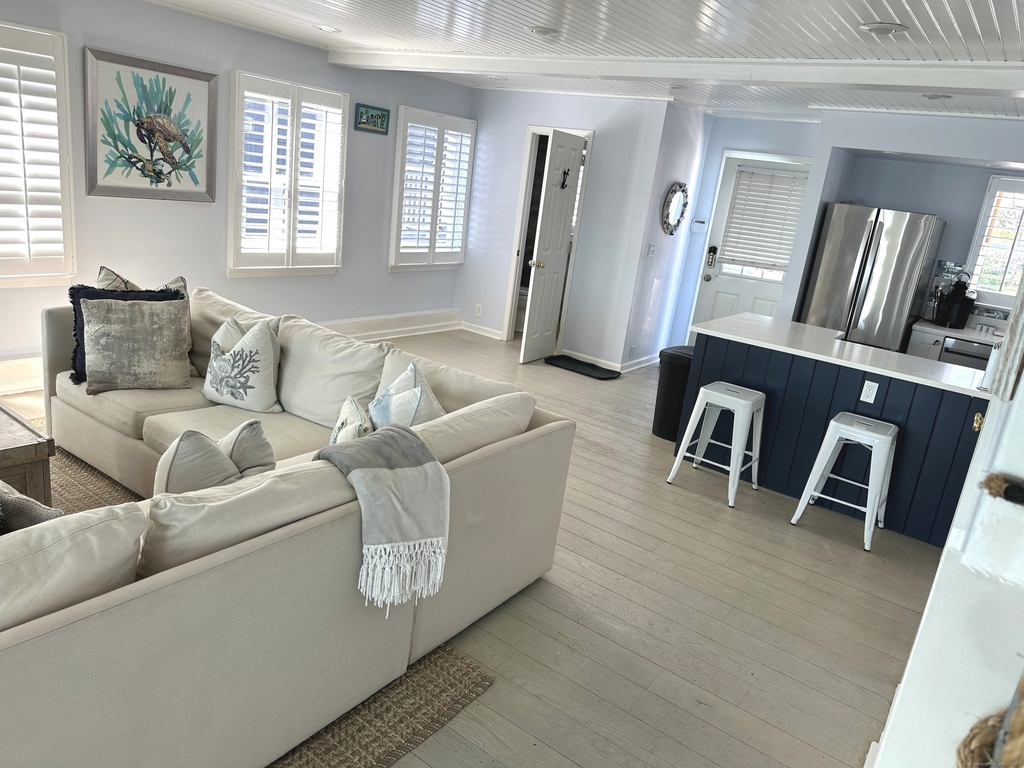 2149 Fairfield Beach Road - Photo 30