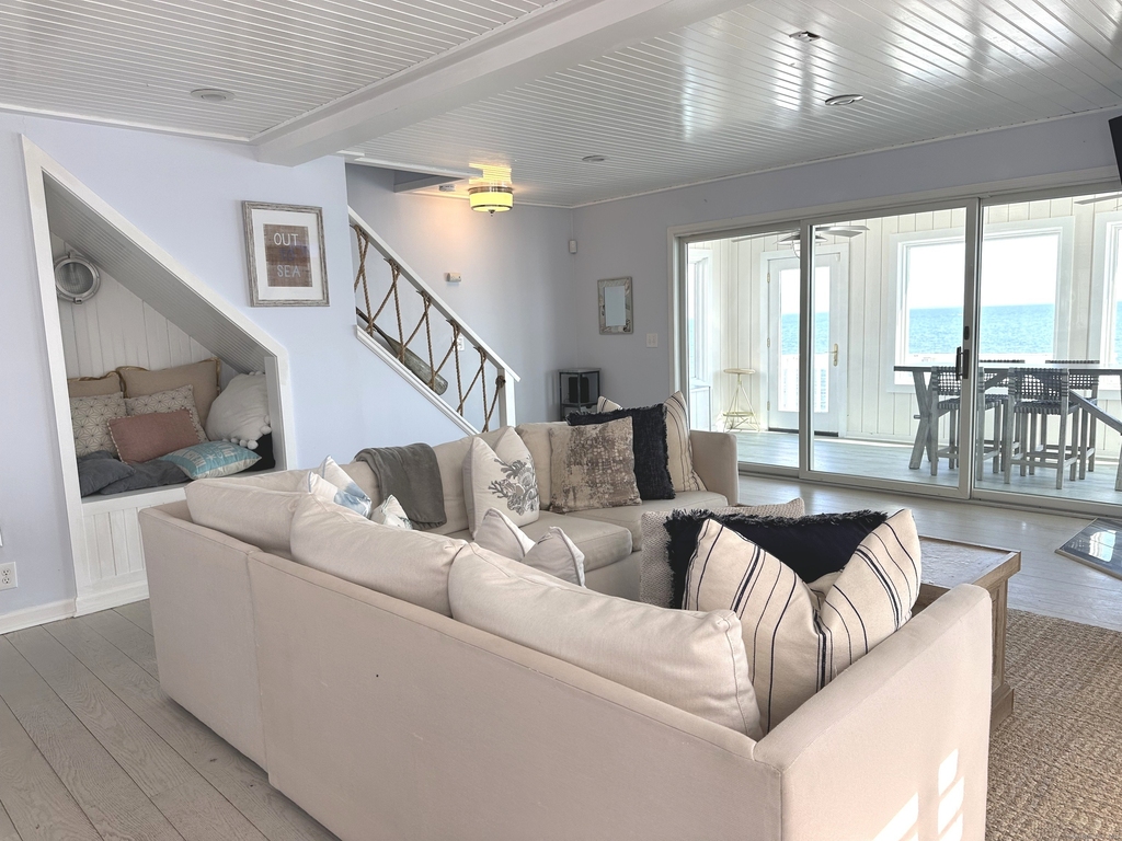 2149 Fairfield Beach Road - Photo 29