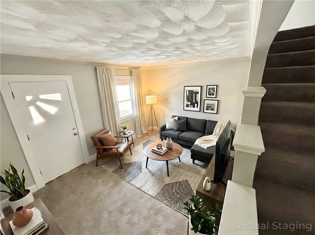 874 Vankirk St - Photo 1