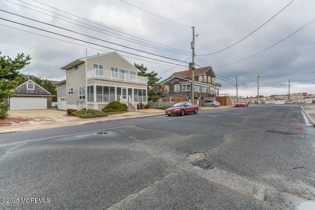 10 E Street - Photo 1