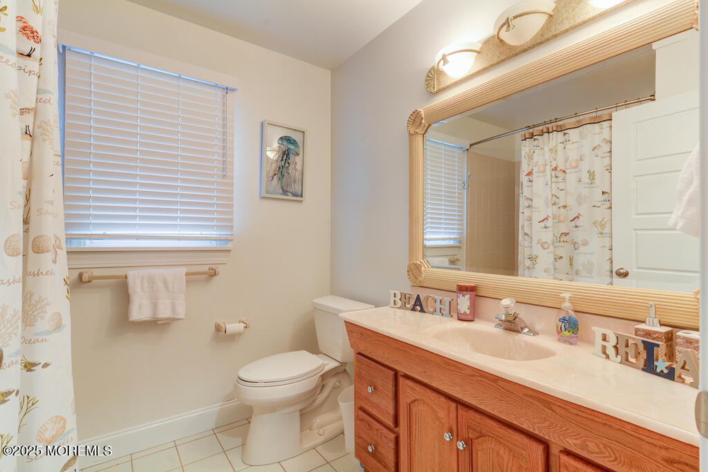 10 E Street - Photo 16