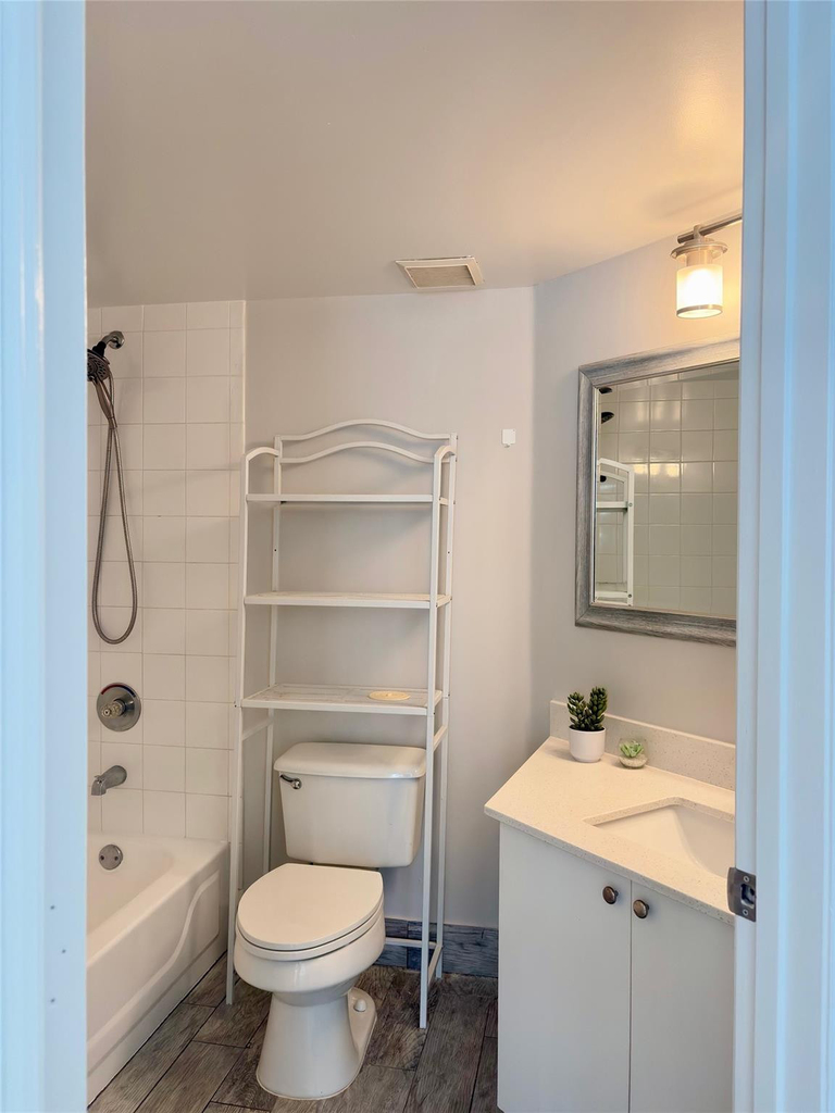 2119 Se 10th Avenue - Photo 14