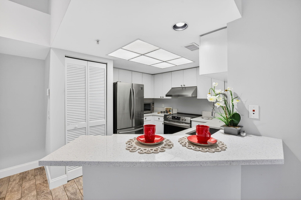 2119 Se 10th Avenue - Photo 19