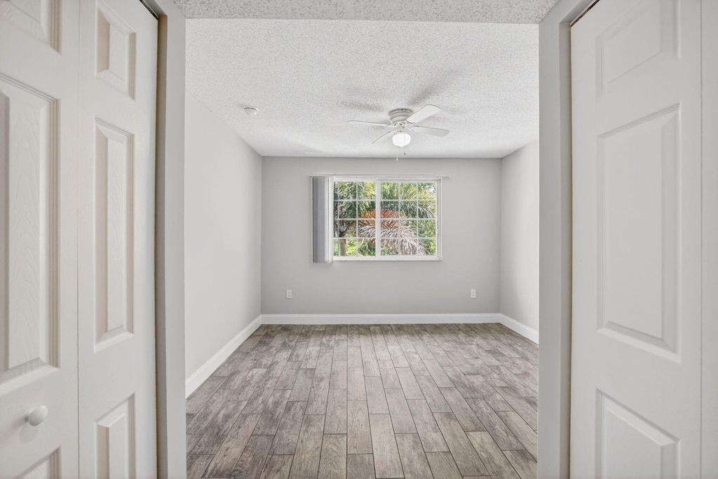 2119 Se 10th Avenue - Photo 27
