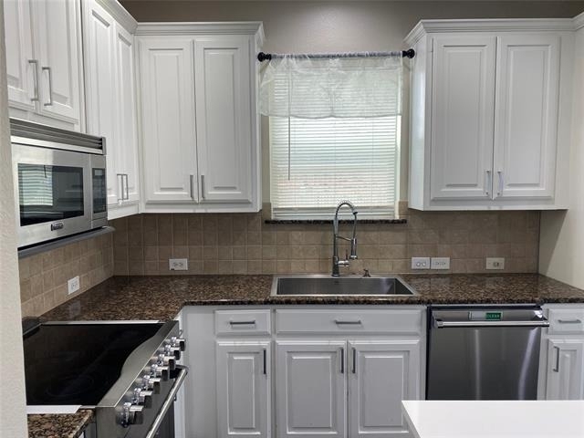 2920 Pinehurst - Photo 11