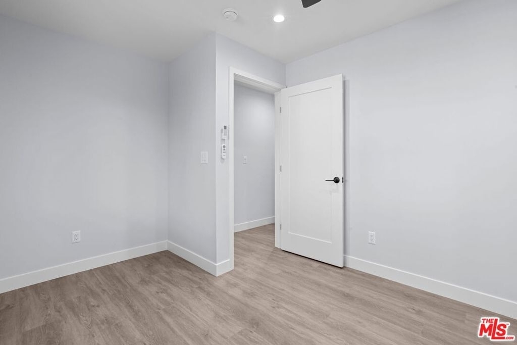 1518 1/4 Stearns Drive - Photo 6