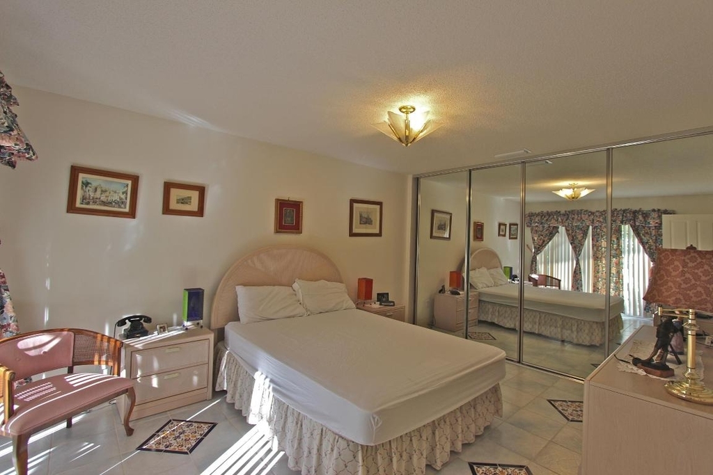 10201 Chapman Oak Court - Photo 10