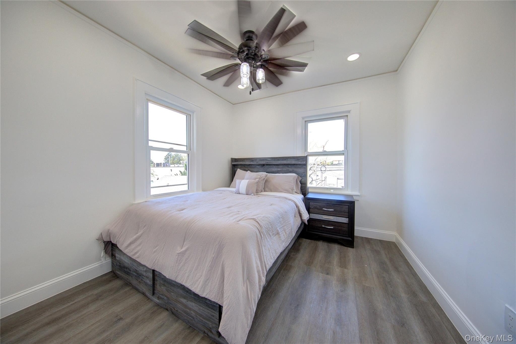 16 Roosevelt Avenue - Photo 11