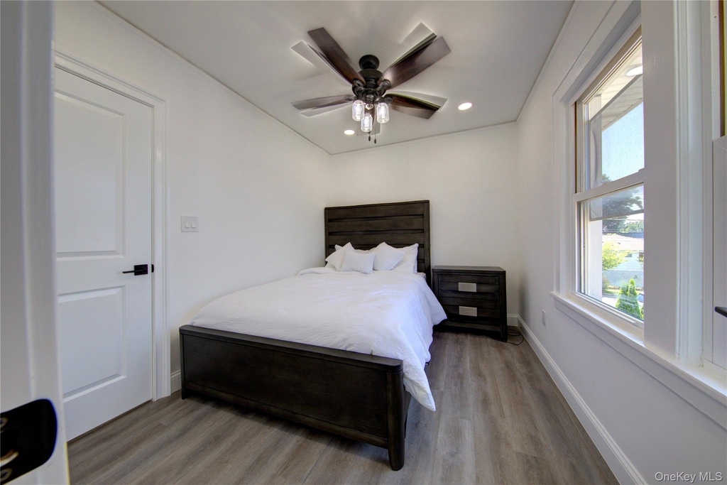 16 Roosevelt Avenue - Photo 10