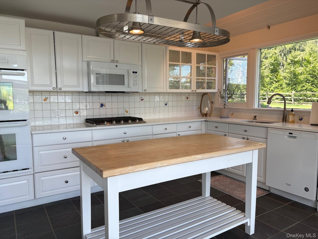 1 Pine Point - Photo 22